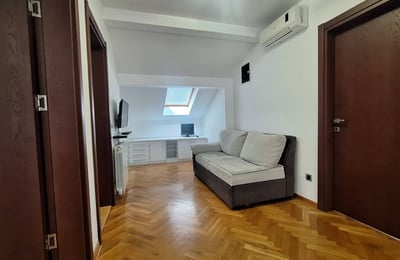 Alquiler de una acogedora casa, 150 m², Voždovac, Belgrado, Serbia
